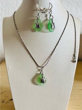 Green Turtle Charm Necklace and Earrings Set - Women Jewelry